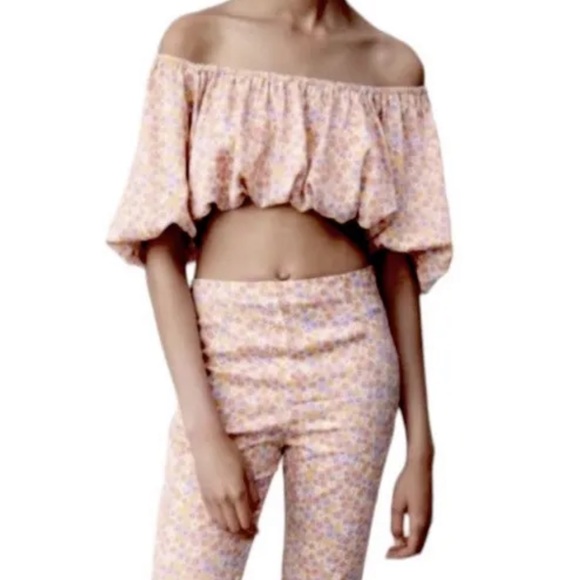 Zara Multicolored Floral Balloon Crop Top Size Medium - Picture 2 of 9